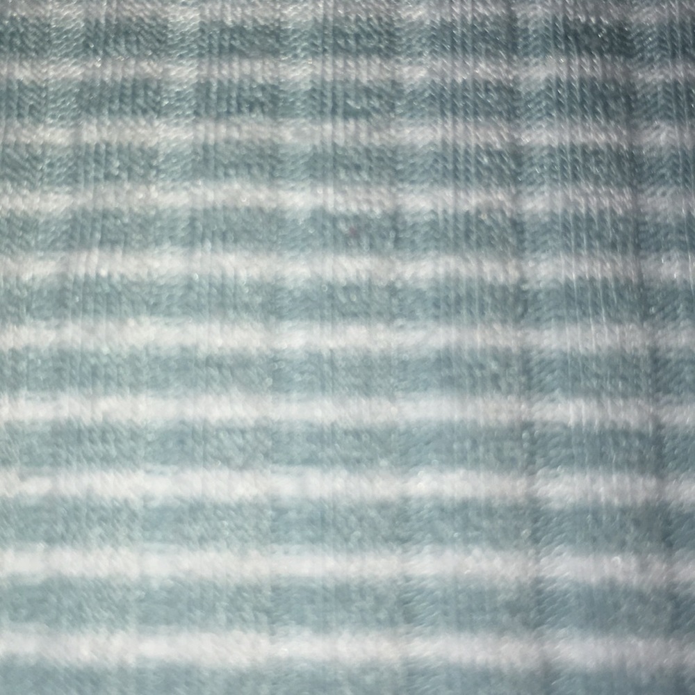 Shirt - Picture 4 of 4